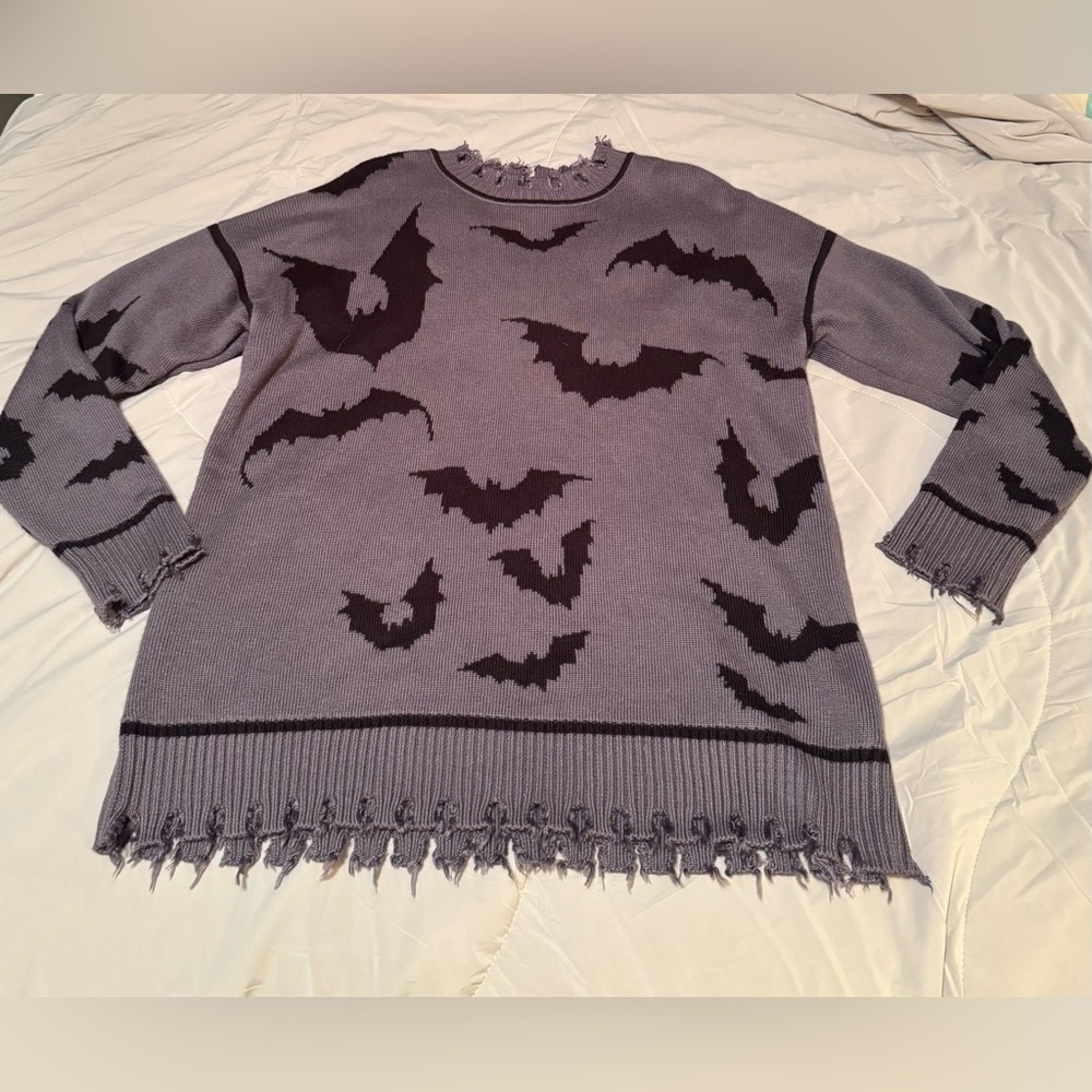 Widow Bat Print Oversized Distressed Sweater, size: L